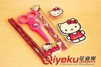迪士尼魔力伴學(xué) 旋轉(zhuǎn)筆筒文具禮盒，點亮童趣學(xué)習(xí)時光